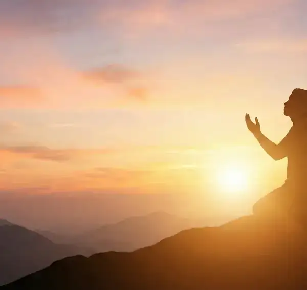 An illustration of a person supplicating and seeking Allah’s forgiveness, symbolizing the true essence of *tawbah naṣūḥā* (sincere repentance).