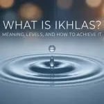 A minimalist illustration of a water drop falling onto a calm surface, symbolizing the essence of pure intention and sincerity (ikhlas) in worshiping Allah based on Sufism principles.